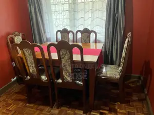 6-Piece Dining Set ( Beautiful, Classic Hardwood Dining Set)