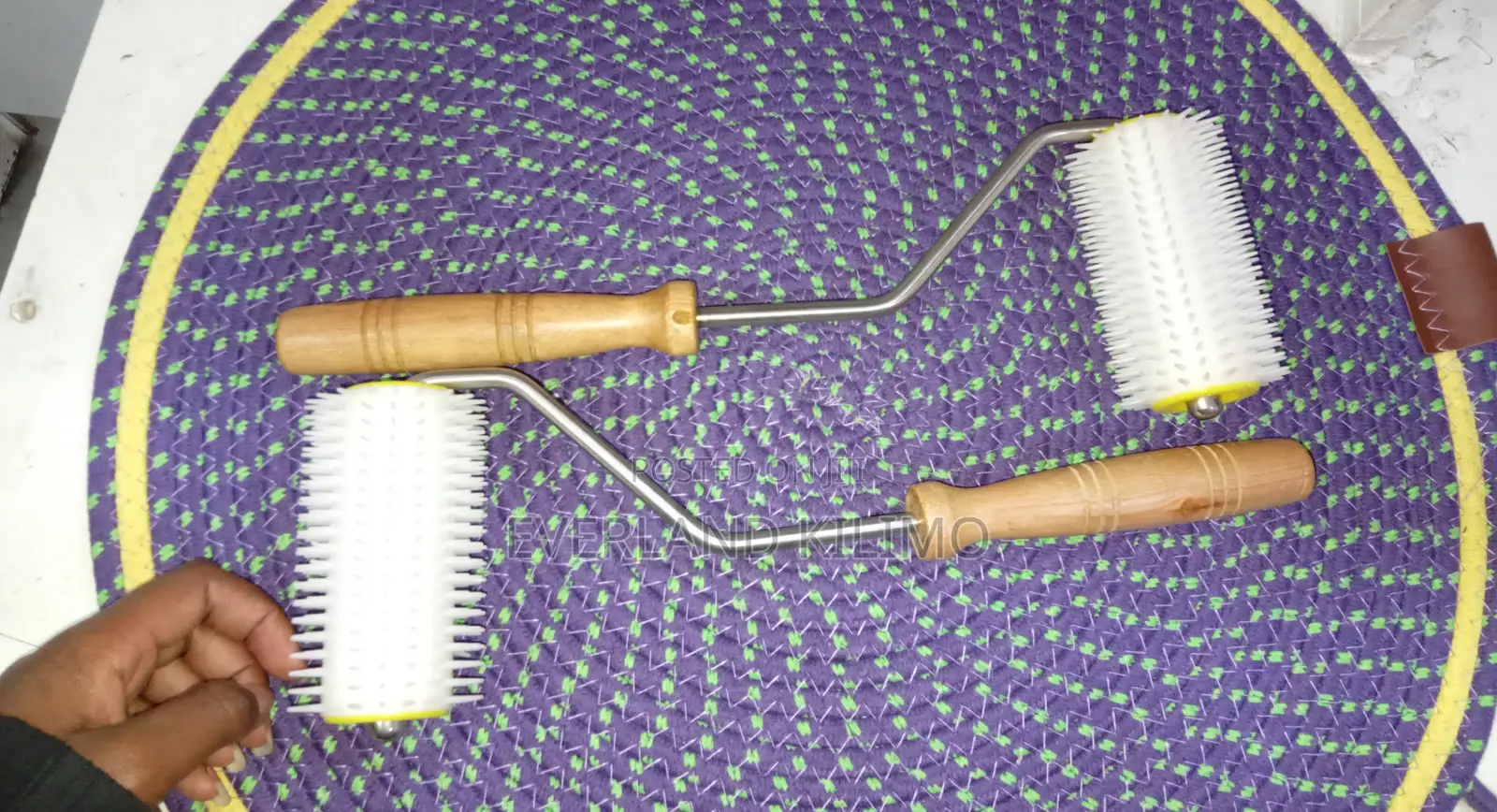 Honey Extractor - Uncapping Roller for Beekepers