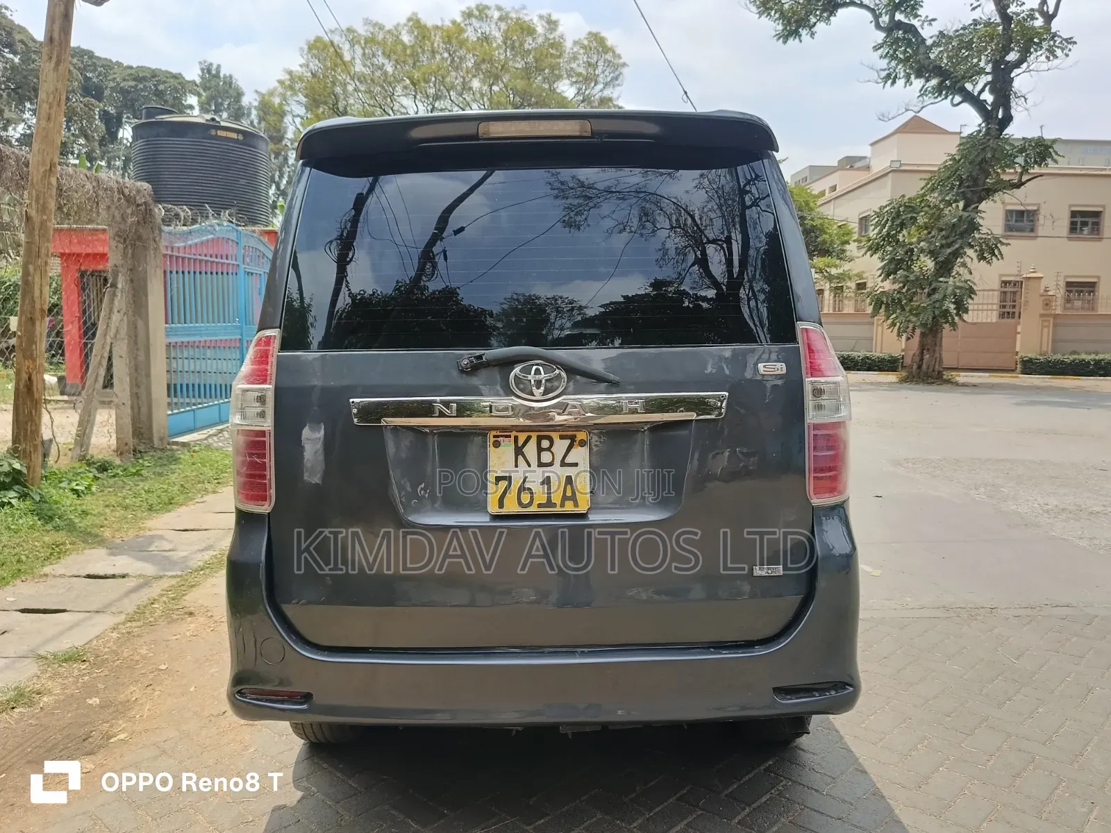 Toyota Noah 2007 Gray
