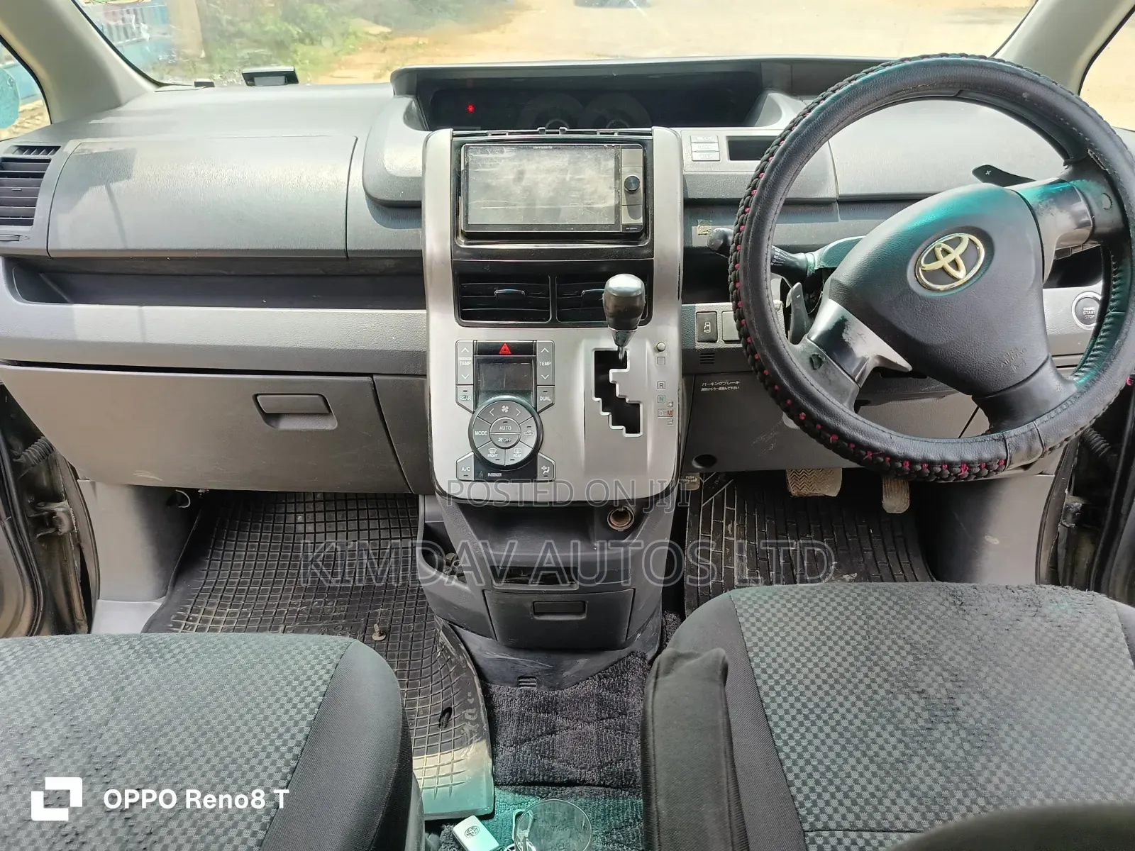 Toyota Noah 2007 Gray