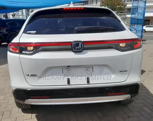 Honda Vezel 2021 White