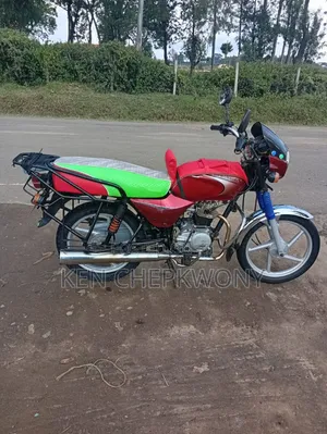 Bajaj Boxer 100 2016 Red