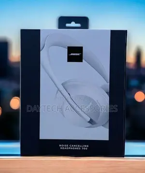 Bose Noise Cancelling Wireless Bluetooth Headphones 700 Silver Luxe