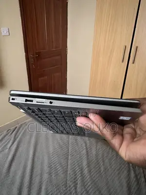 Laptop Dell Latitude 7400 8GB Intel Core i5 SSD 256GB