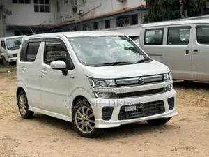 Suzuki Wagon R 2019 White