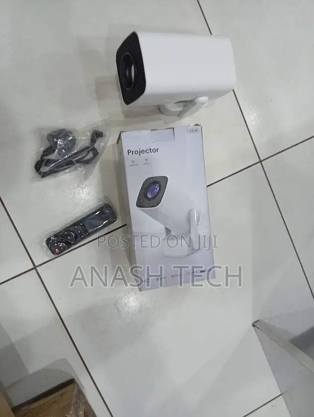 F800 Android 13 Smart Cinema Projector