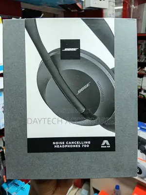 Bose Noise Cancelling Wireless Headphones 700 Bluetooth Black