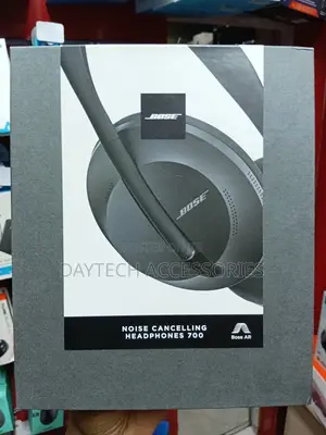 Bose Noise Cancelling Wireless Headphones 700 Bluetooth Black