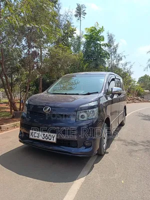 Toyota Voxy 2009 Blue