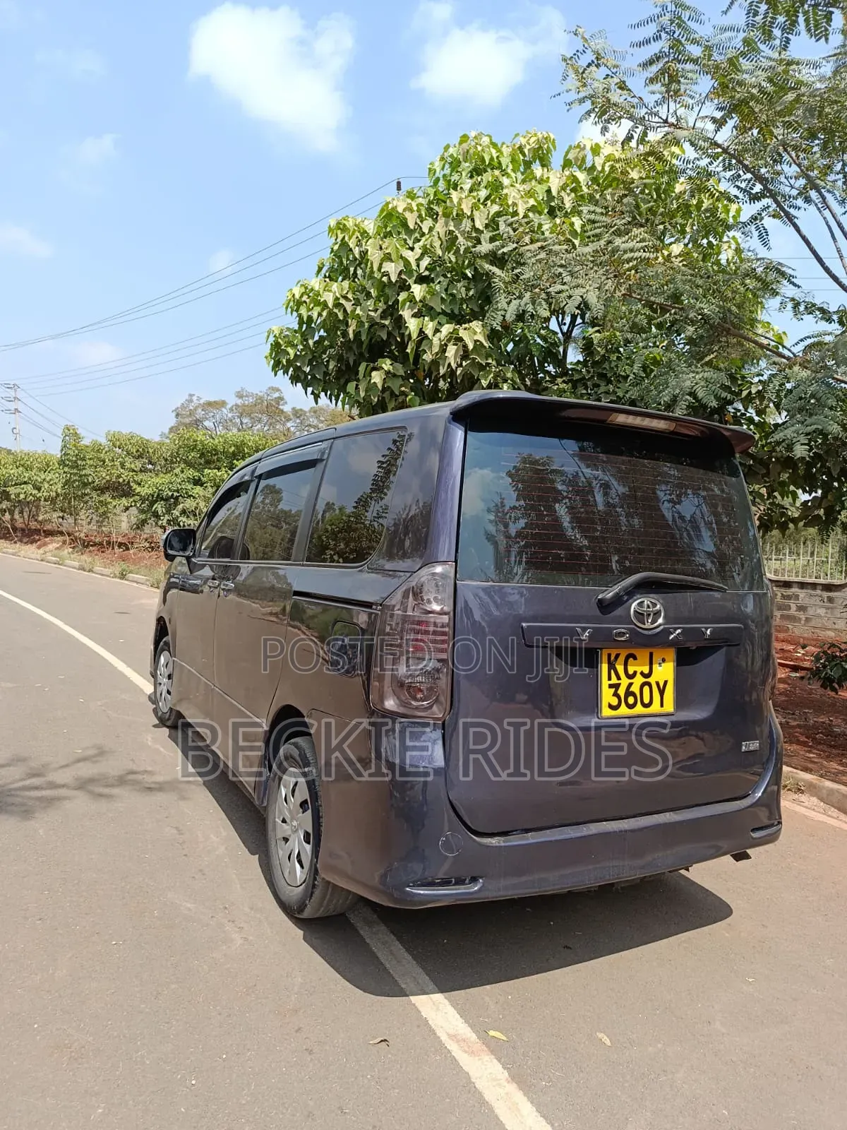 Toyota Voxy 2009 Blue
