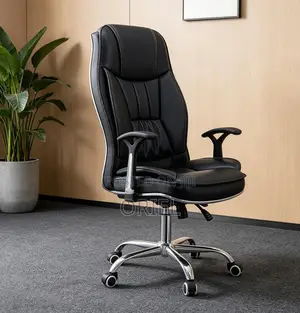 Office Desk : PU Leather Executive Staff Chair