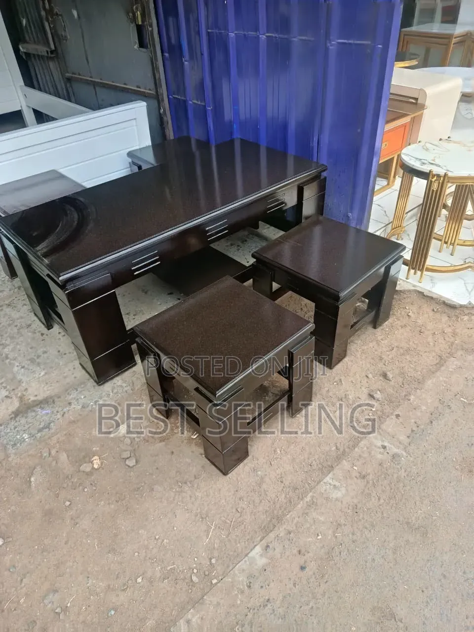 MDF Board Modern Office Table With Mahogany Effect