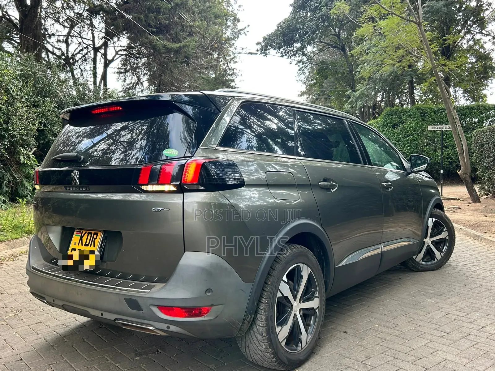 Peugeot 5008 2018 Gray