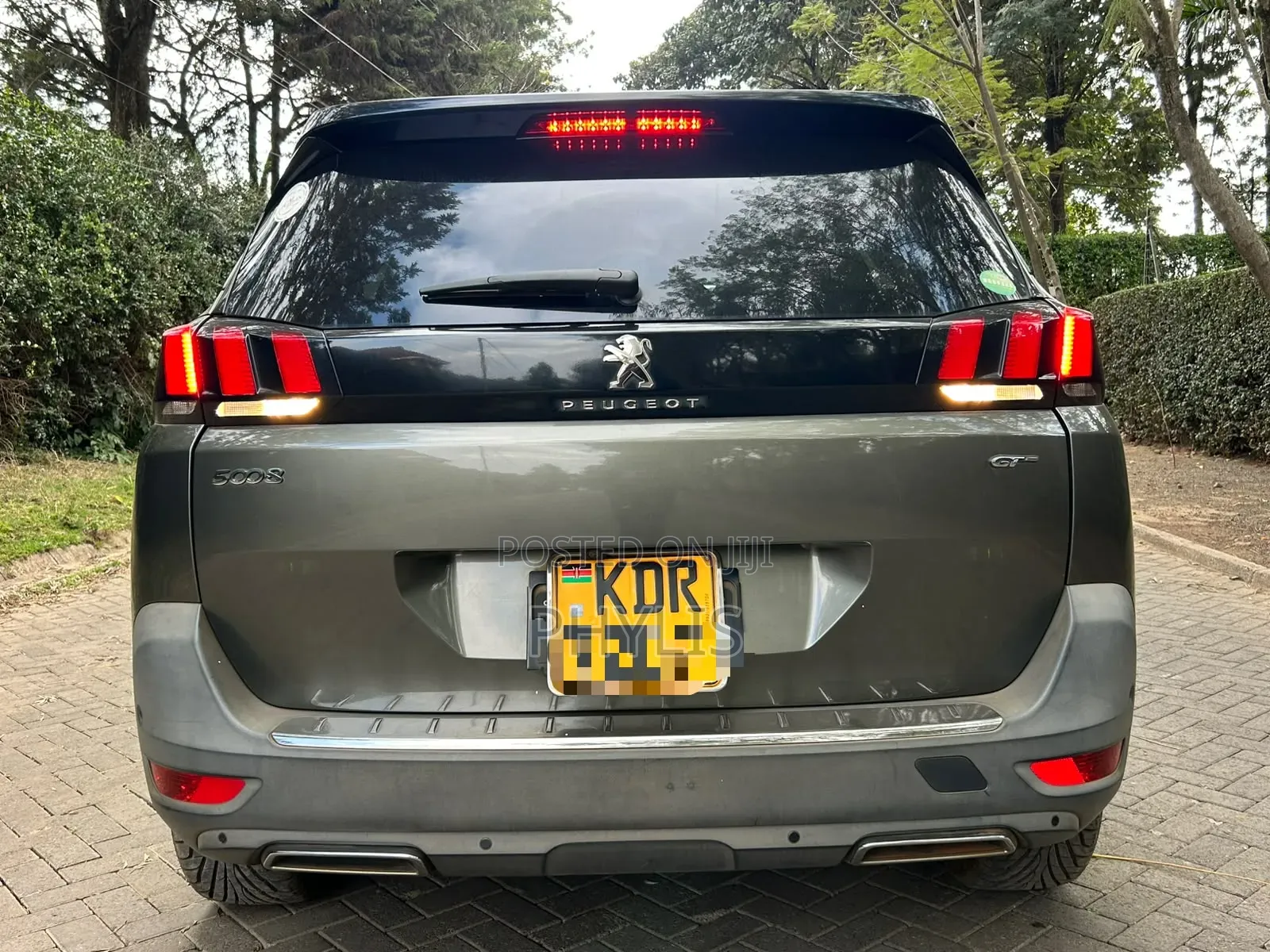 Peugeot 5008 2018 Gray