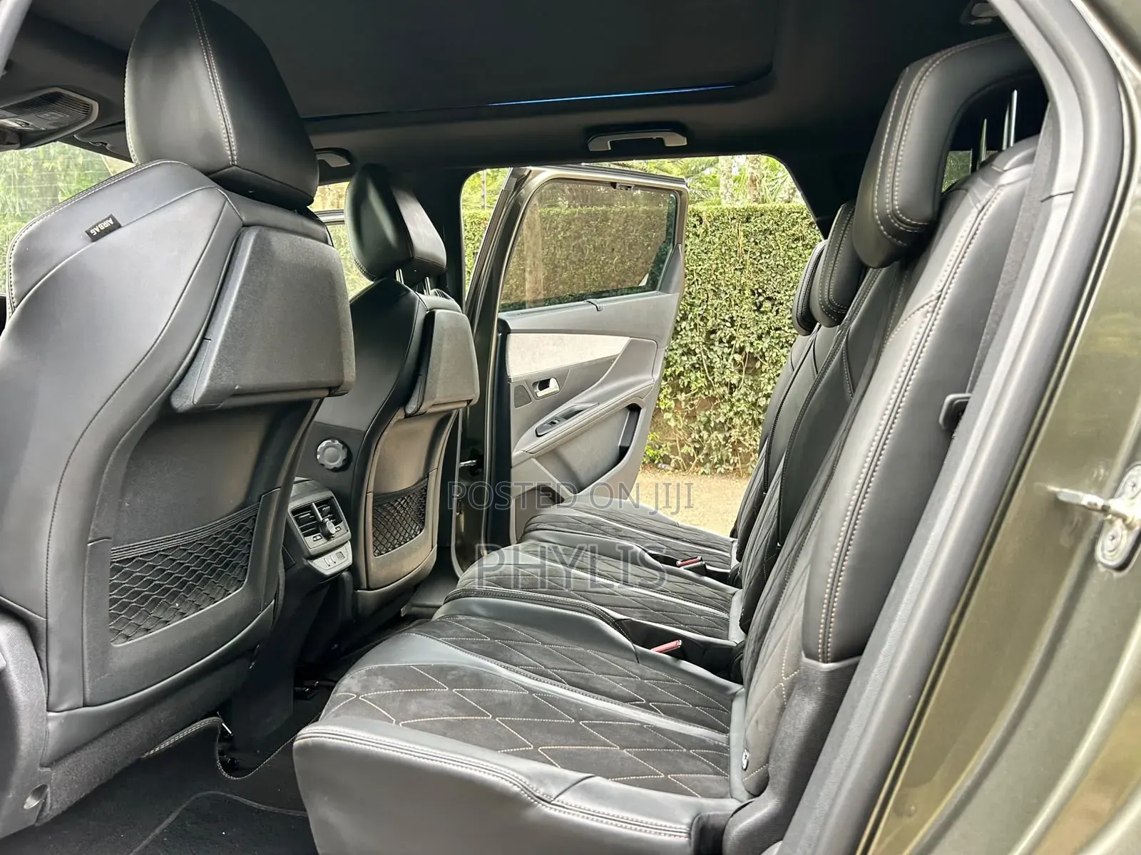 Peugeot 5008 2018 Gray