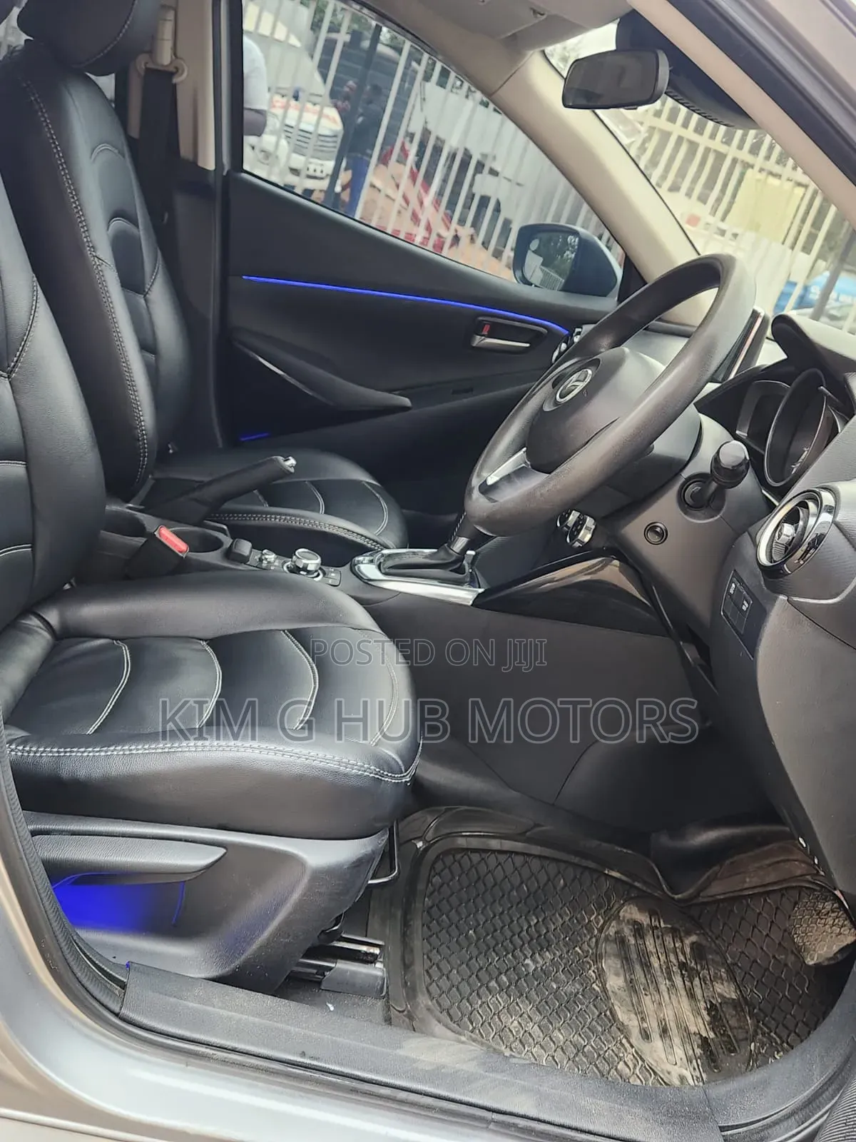 Mazda Demio 2015 Pink