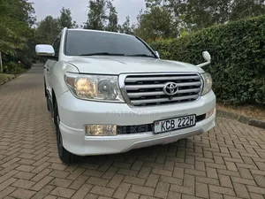 Toyota Land Cruiser 2008 White