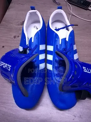 Great Adidas Football Boots With Free Shin Guards
