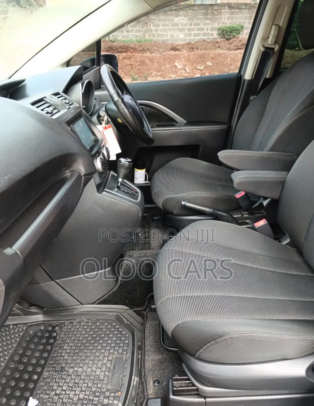 Mazda Premacy 2017 Silver