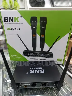 BNK BK8200 UHF Dual Handheld Wireless Microphone Set With XLR Outputs
