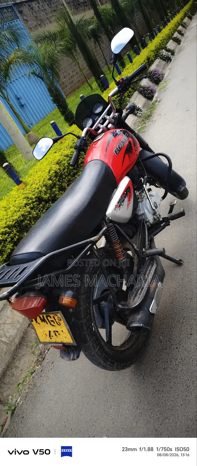 Bajaj Boxer 150 UG 2025 Red
