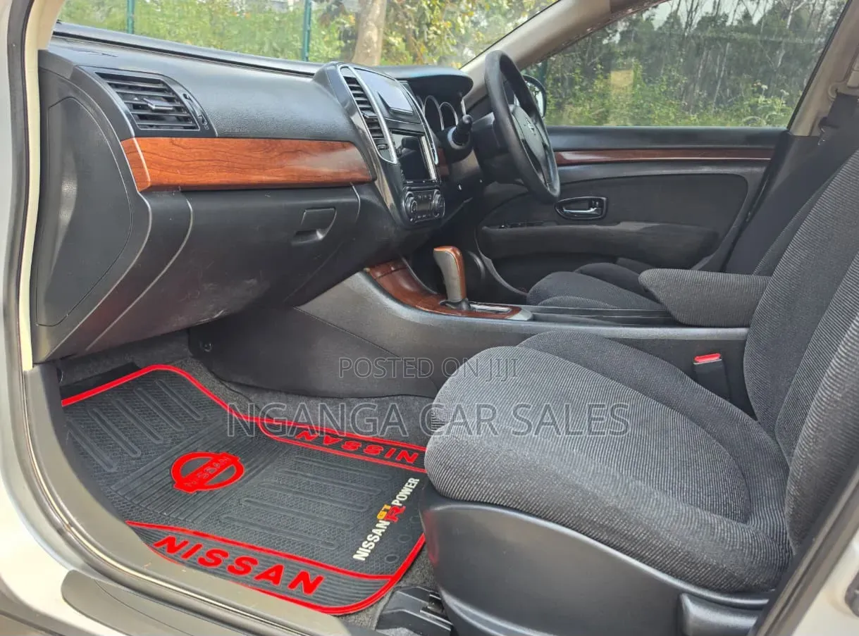Nissan Sylphy 2012 Silver