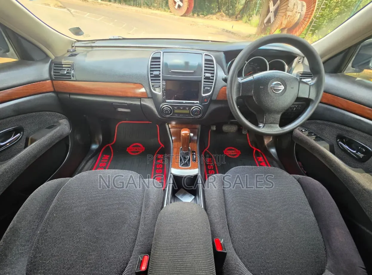 Nissan Sylphy 2012 Silver