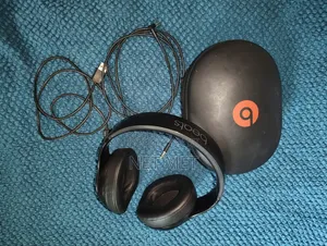 Apple Beats Studio 3 HeadPhones (Black)