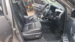 Toyota Hilux 2017 Gray