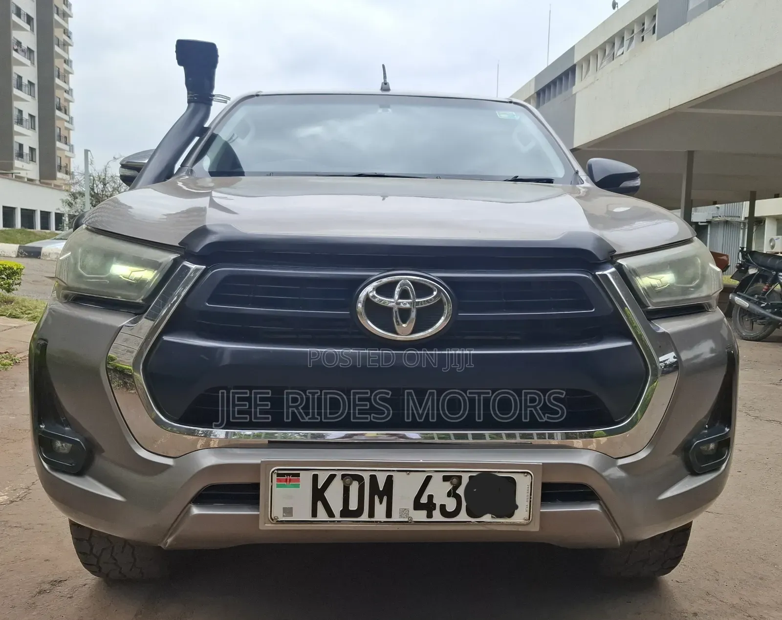 Toyota Hilux 2017 Gray