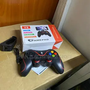 Joystick Quality V8 Wireless Game Controller TV PS3 and PC