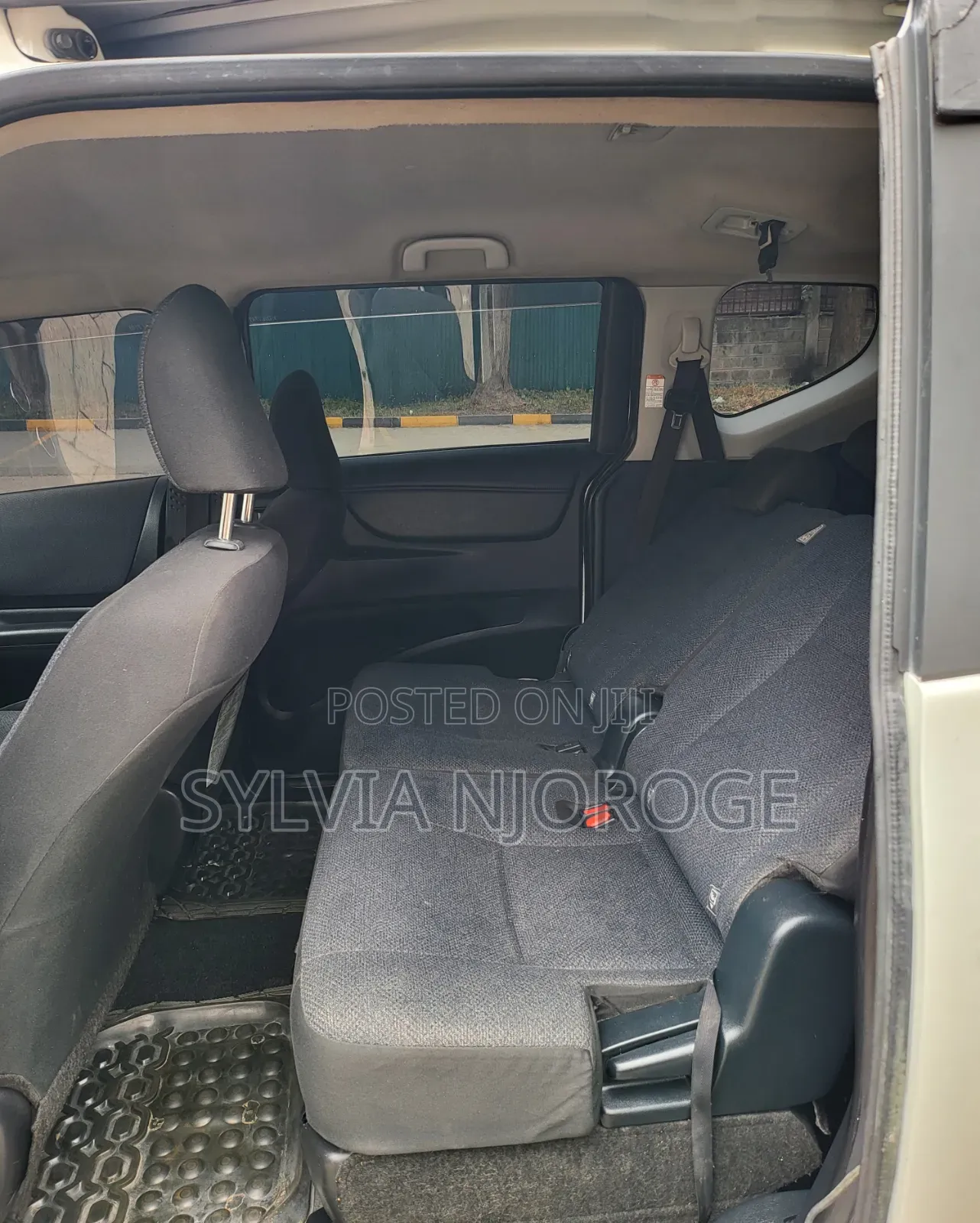 Toyota Sienta 2017 White