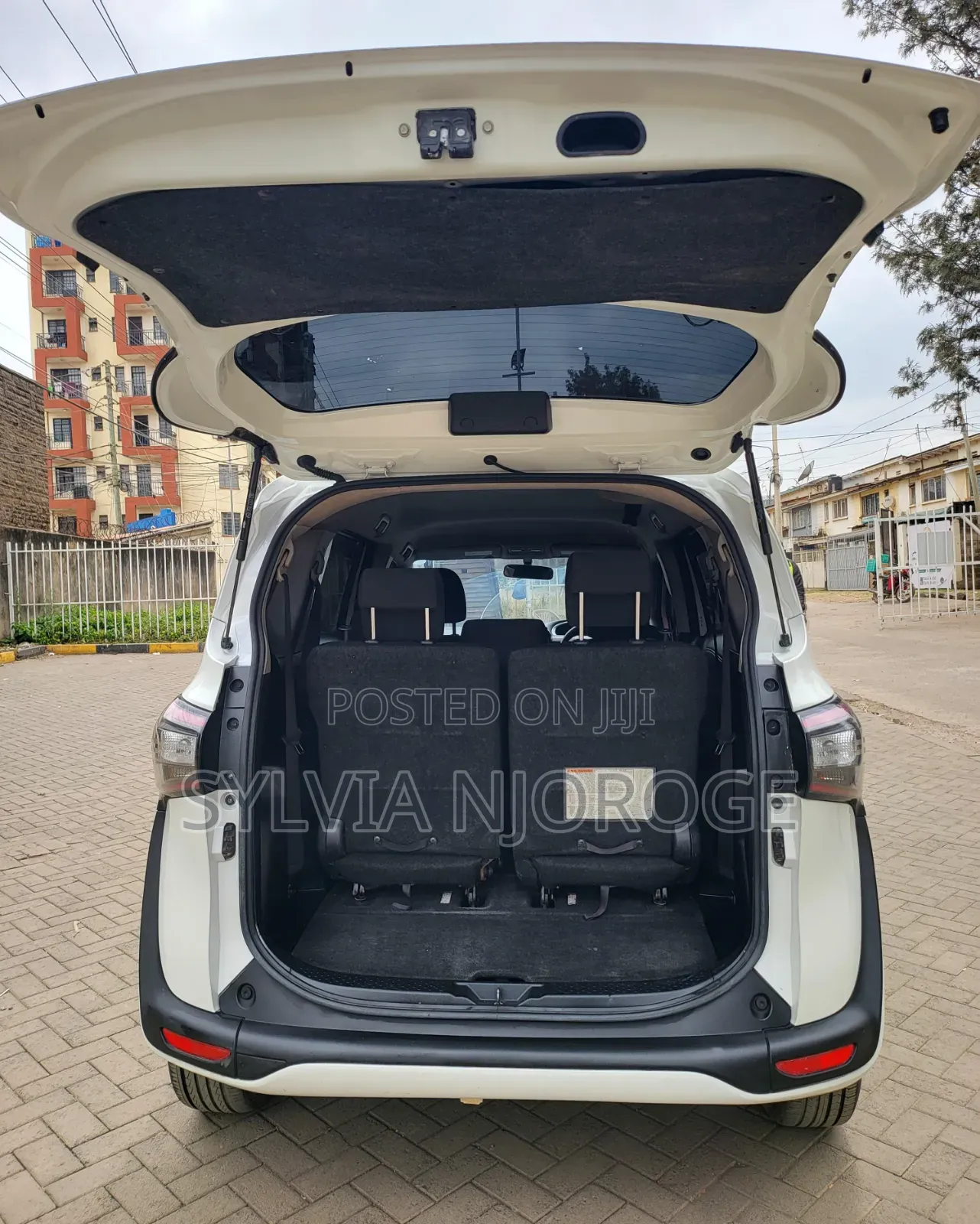 Toyota Sienta 2017 White