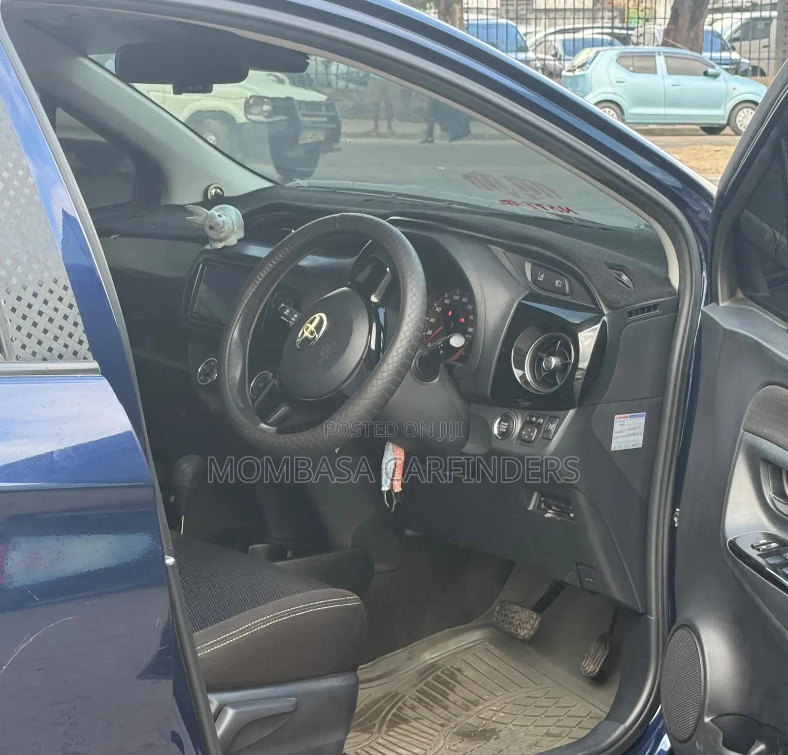Toyota Vitz 2018 Blue