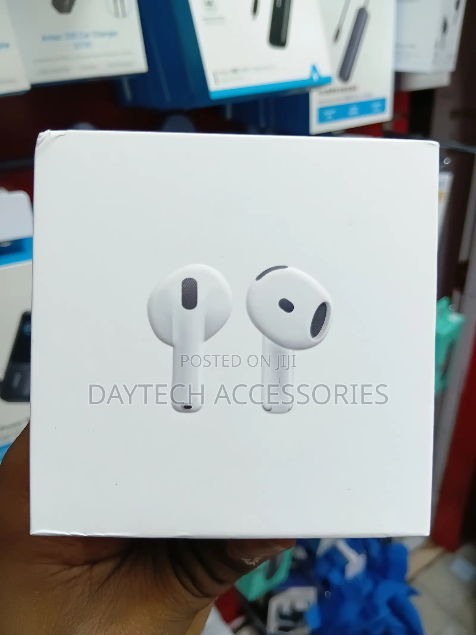 Apple AirPods 4 ANC