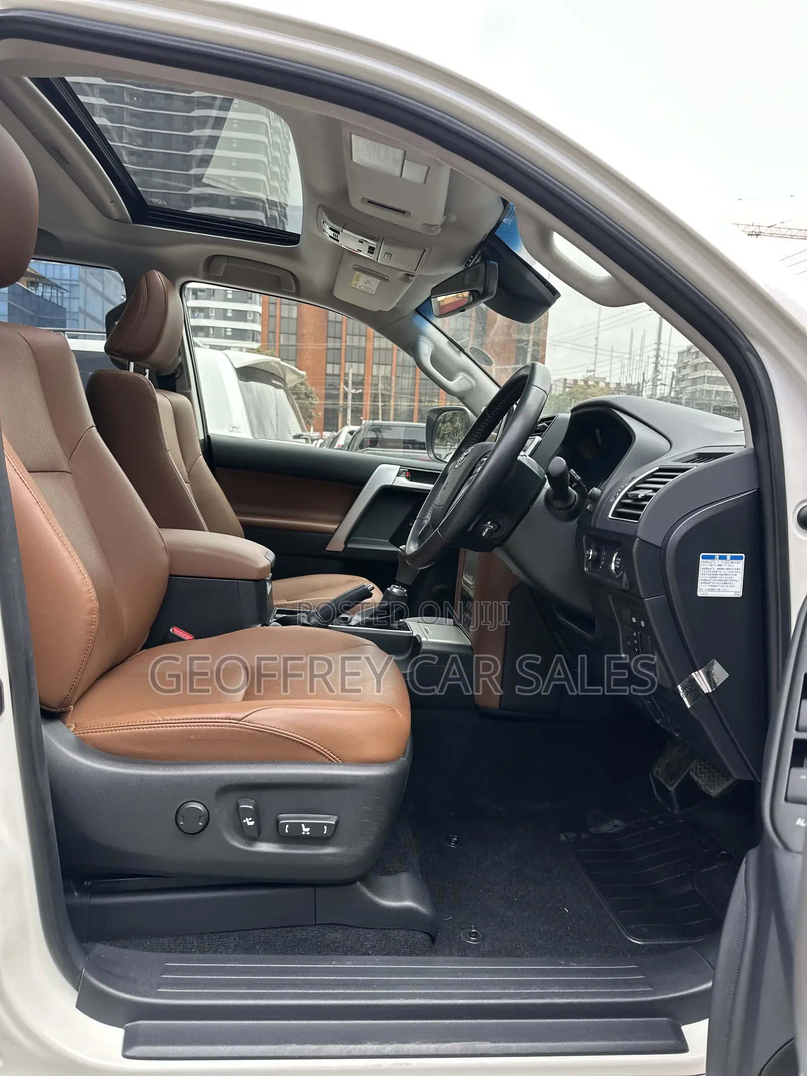 Toyota Land Cruiser Prado 2.8 2022 White