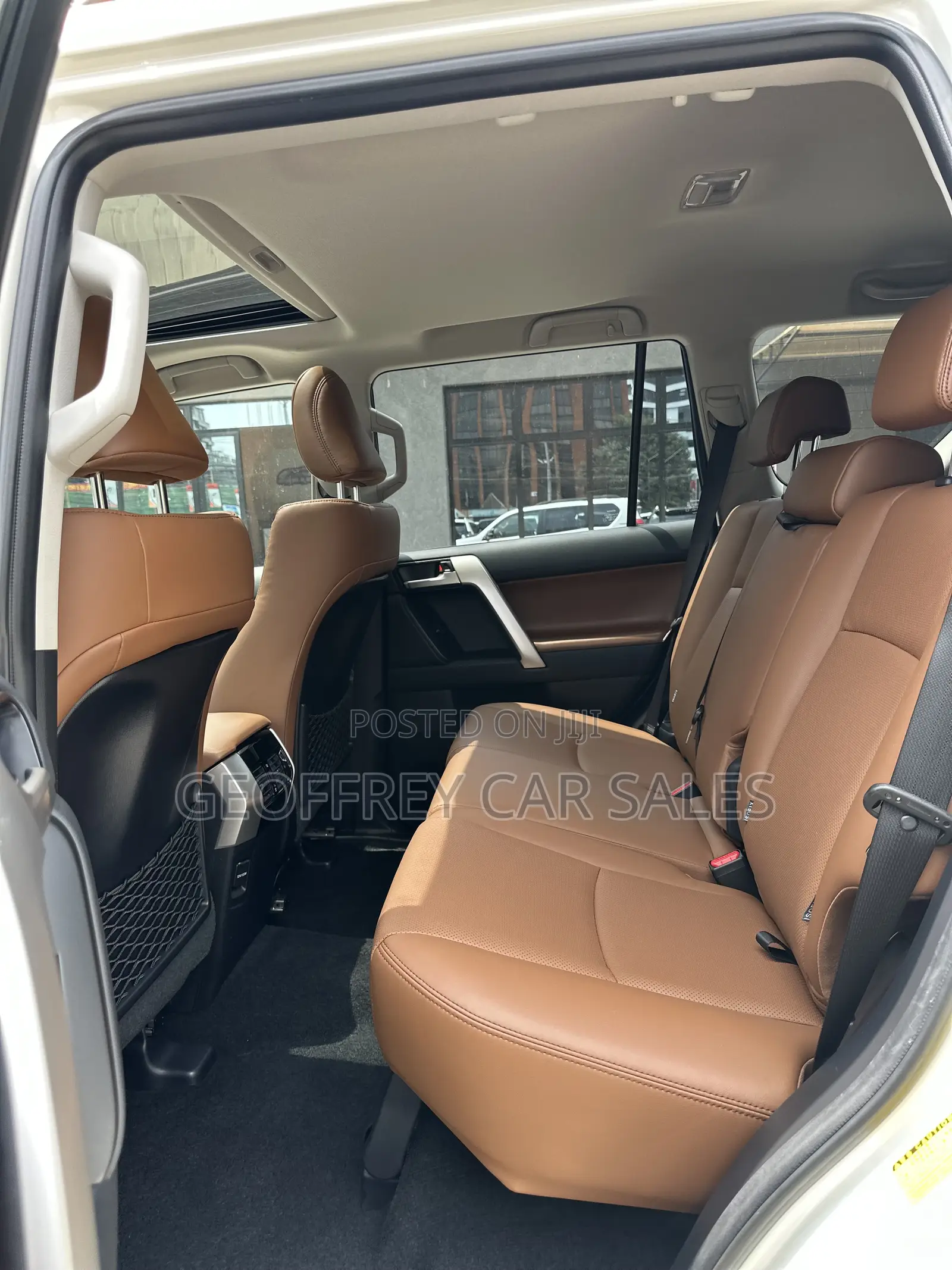 Toyota Land Cruiser Prado 2.8 2022 White