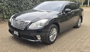 Toyota Crown 2010 Black