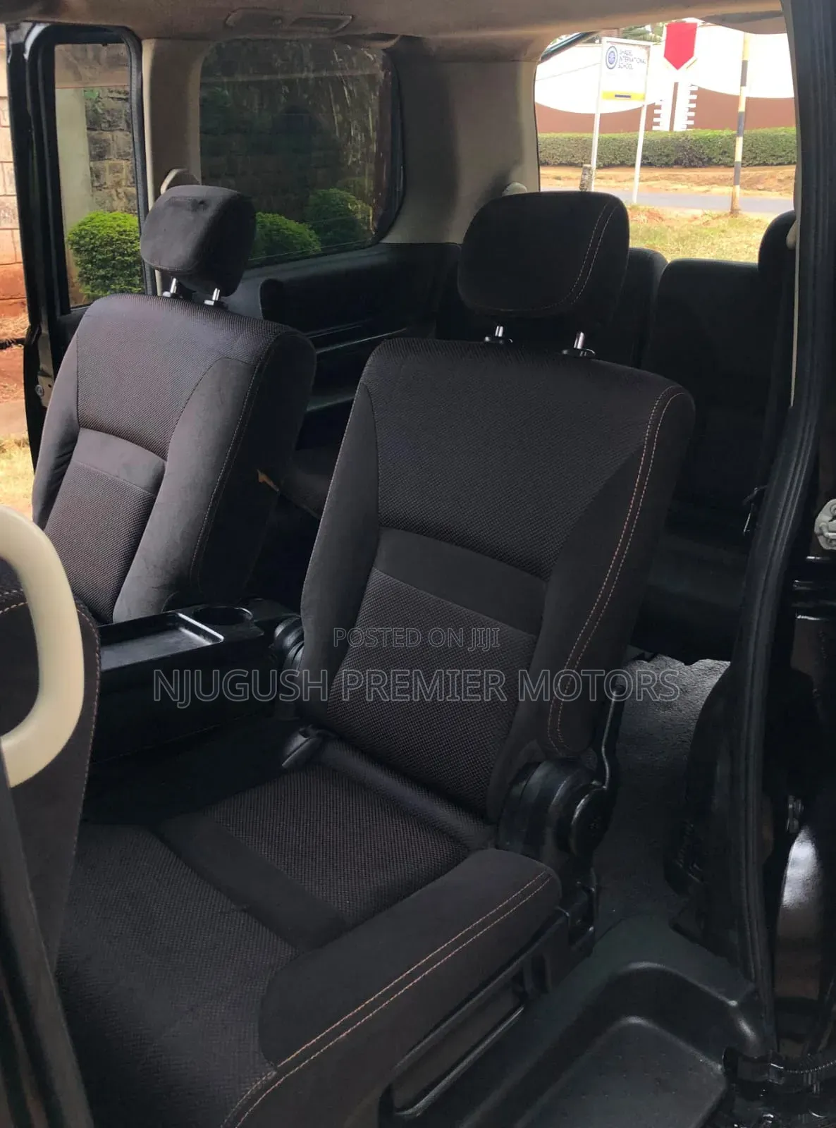 Nissan Serena 2009 Black