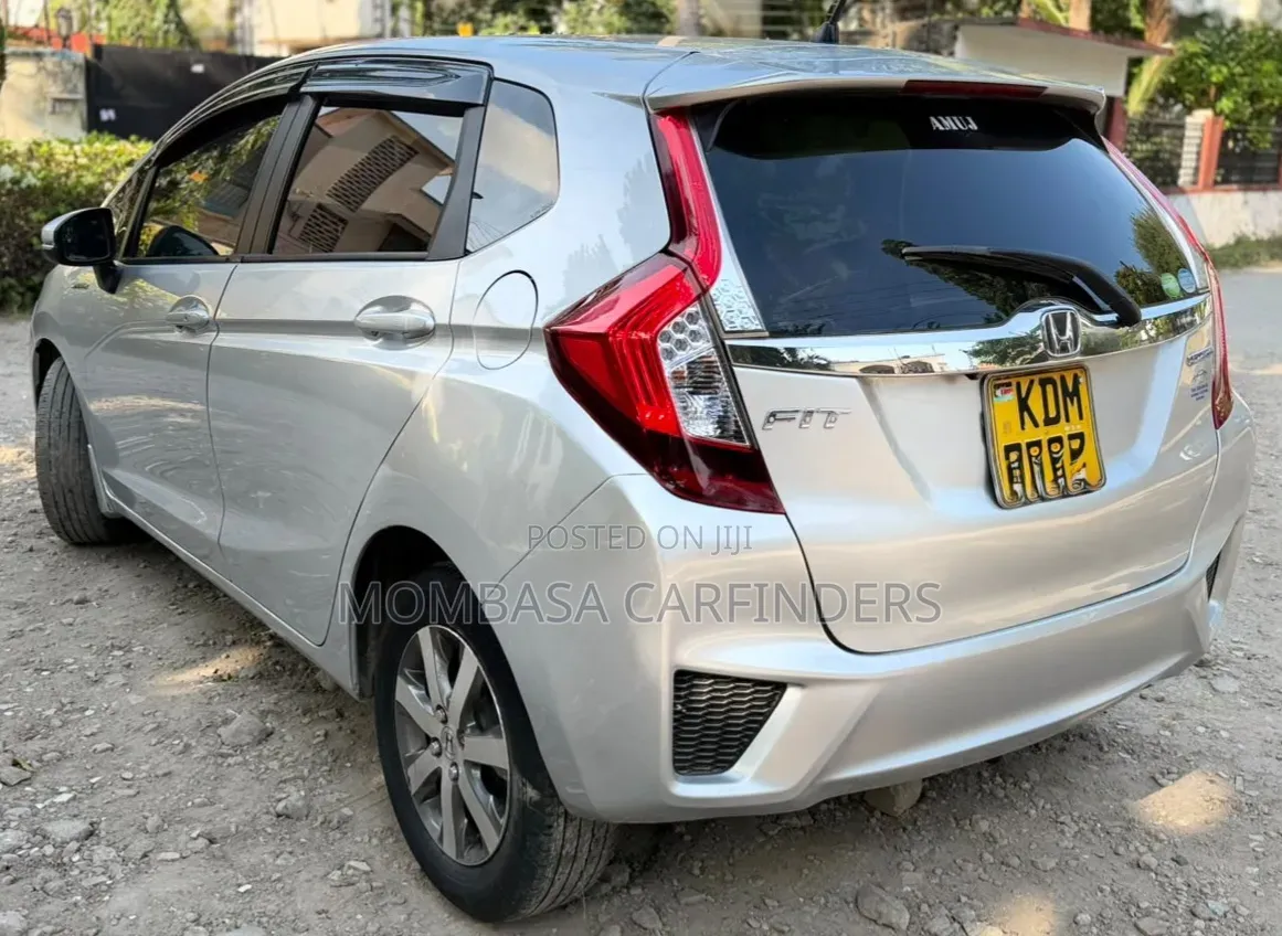 Honda Fit 2016 Silver