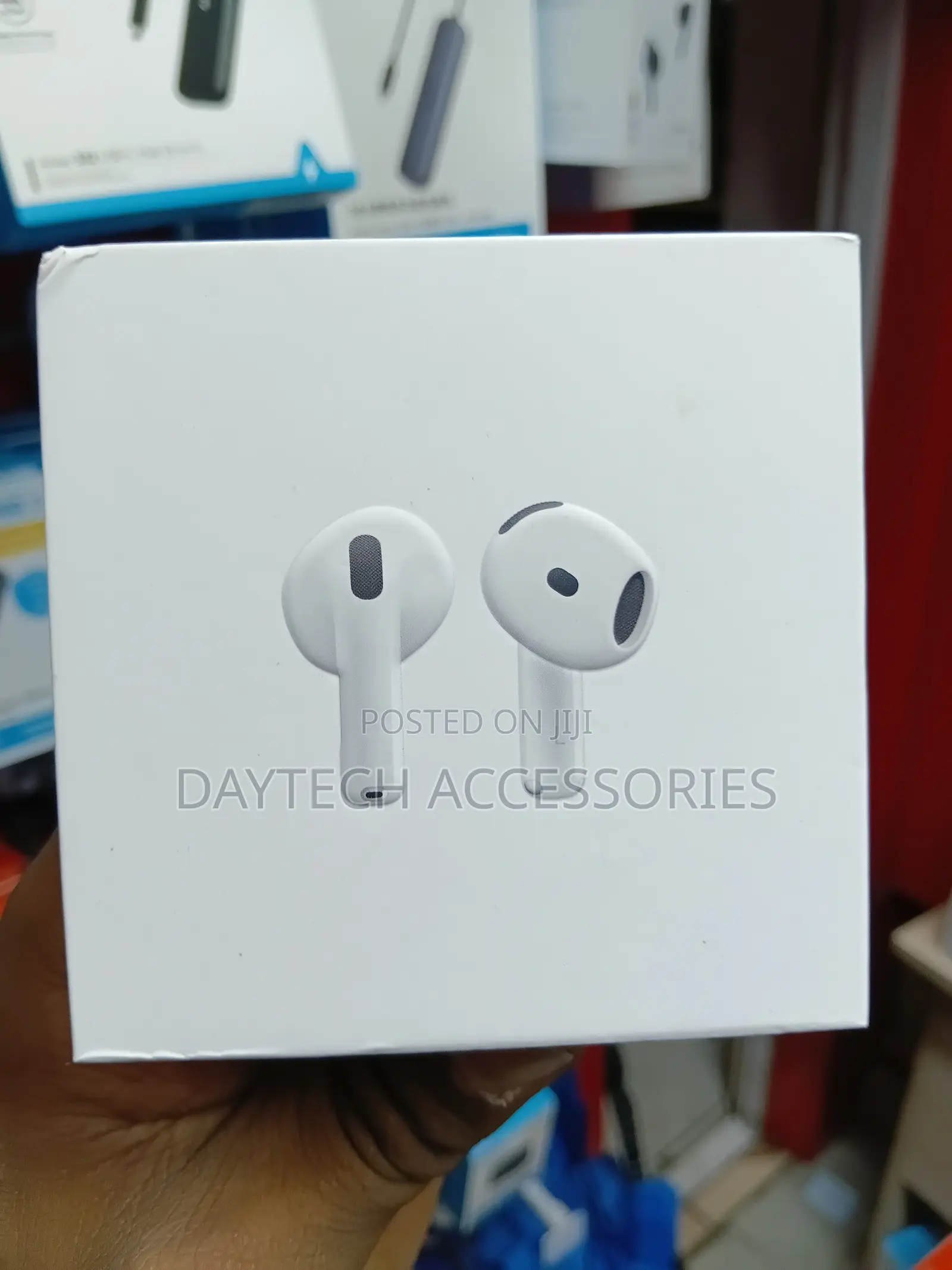 Apple AirPods 4 (Active Noise Cancellation)