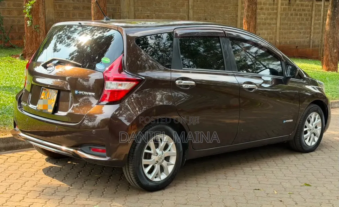 Nissan Note 2017 Brown