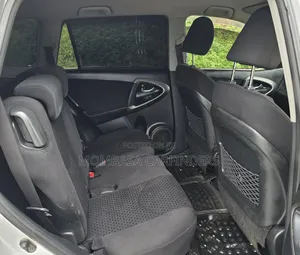 Toyota Vanguard 2013 Silver