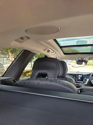 Volvo XC60 2019 Silver