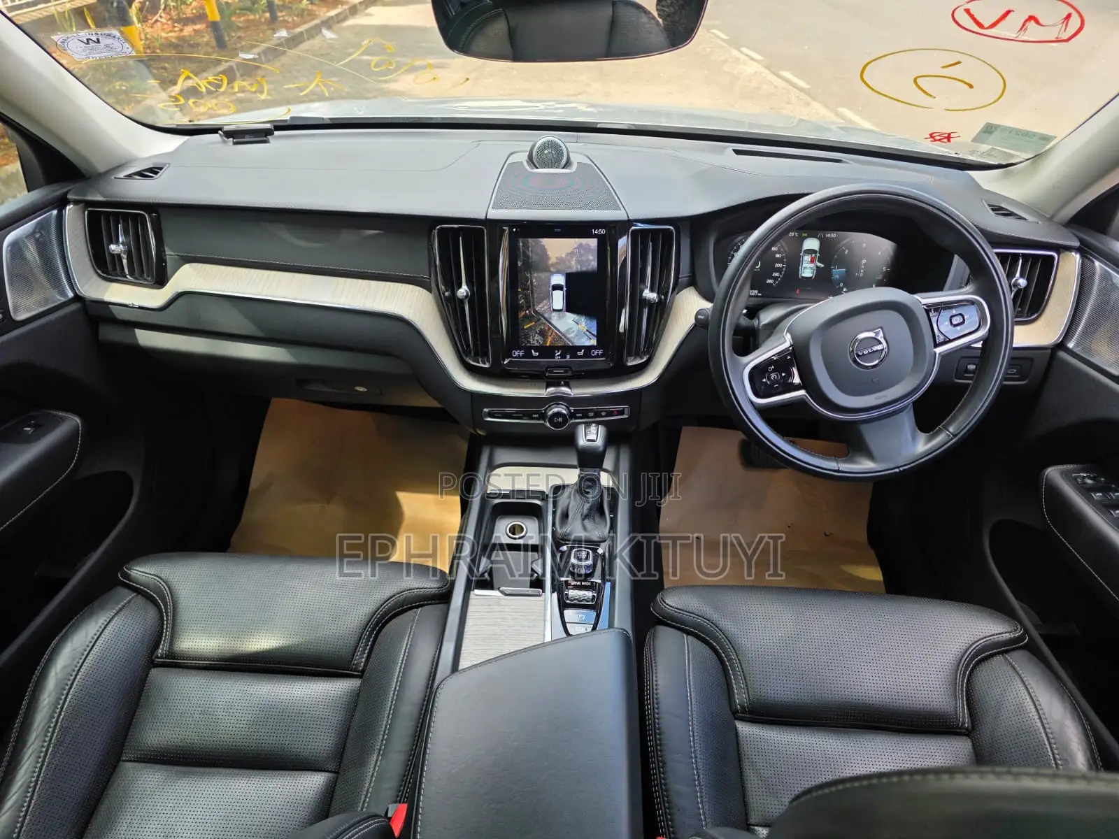 Volvo XC60 2019 Silver