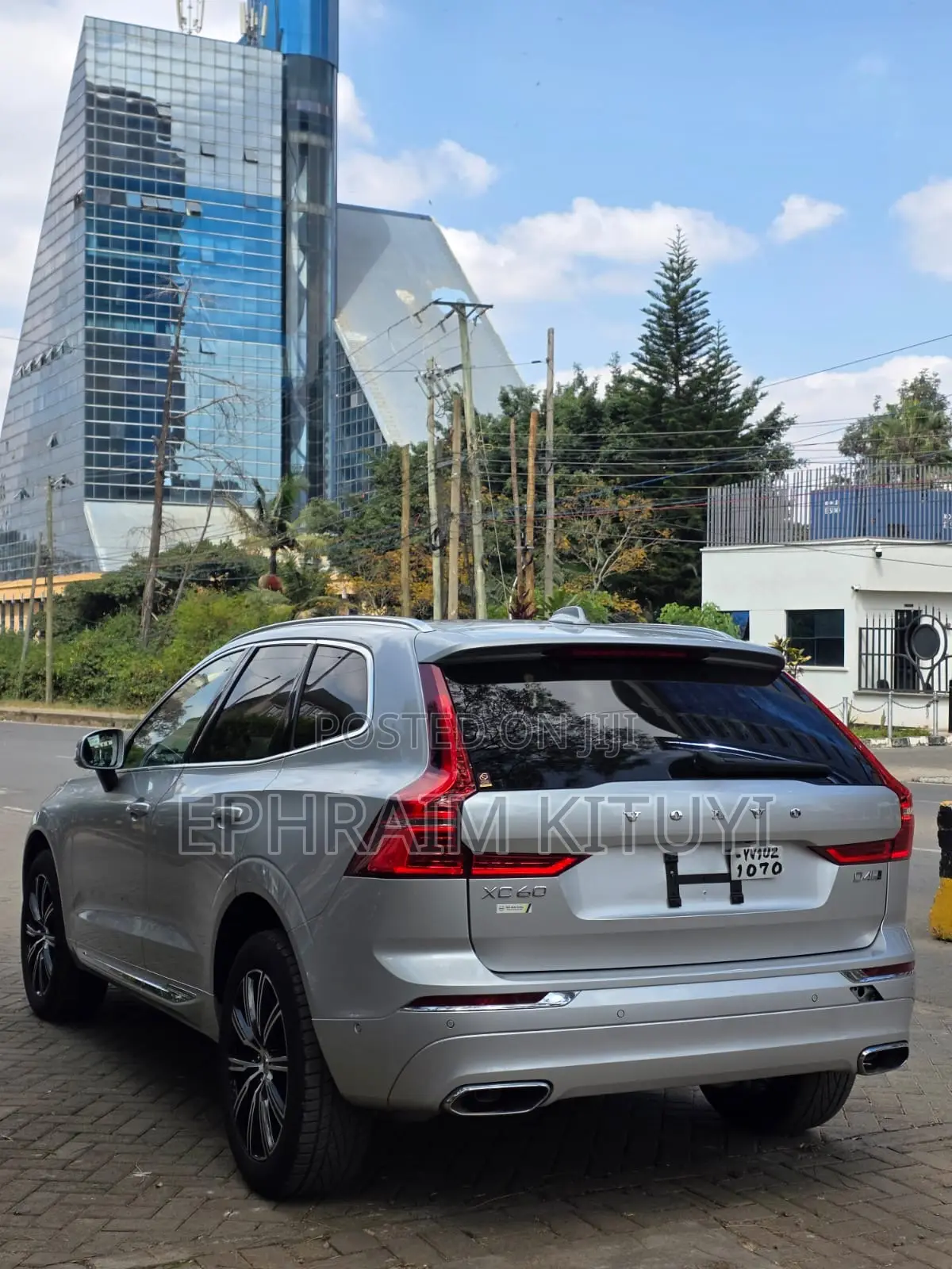 Volvo XC60 2019 Silver