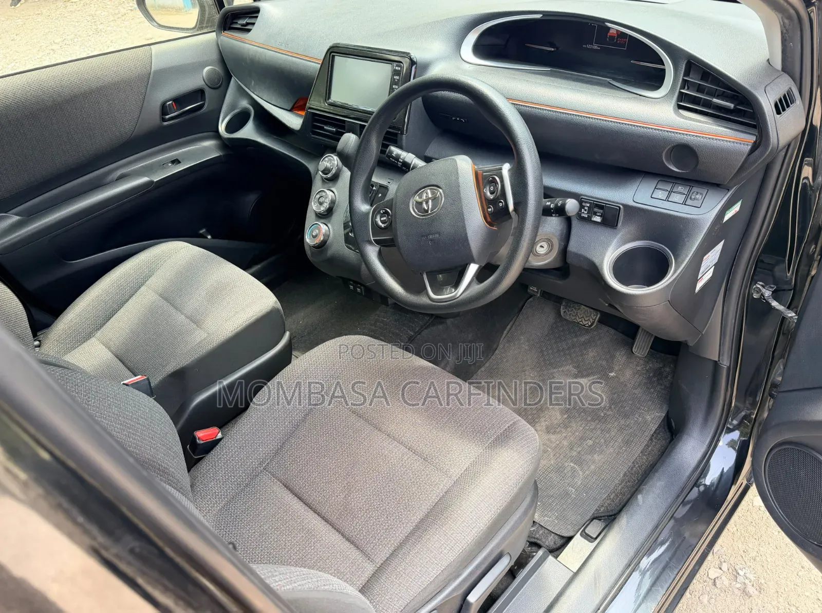 Toyota Sienta 2019 Black