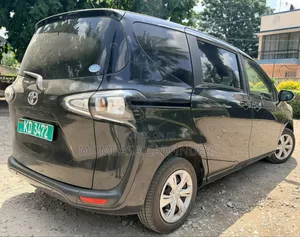 Toyota Sienta 2019 Black