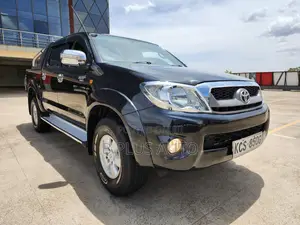 Toyota Hilux 2012 Black