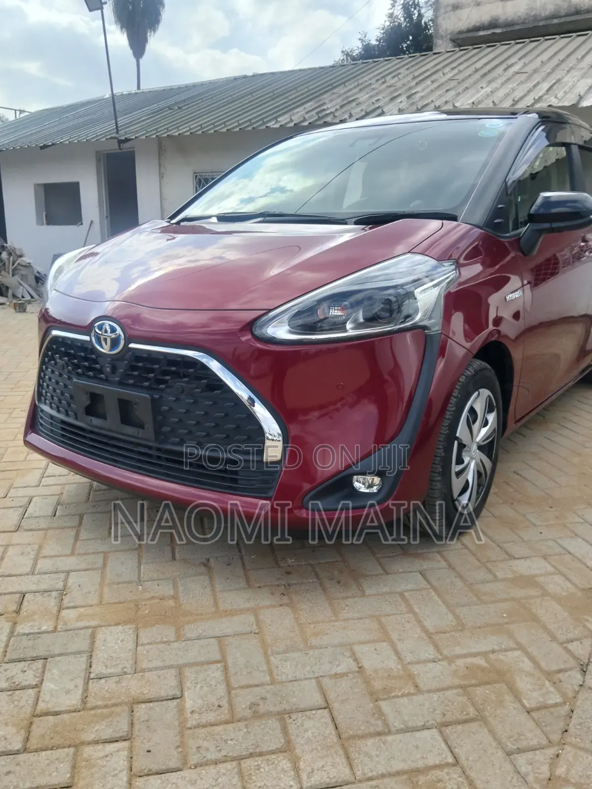 Toyota Sienta 2019 Maroon